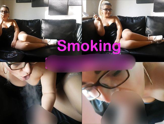 MariellaSun Porno Video: Smoking deep***oat!